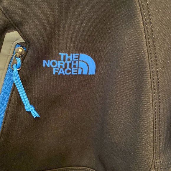 North face black with royal blue trim quarter zip - men’s medium - Picture 2 of 4
